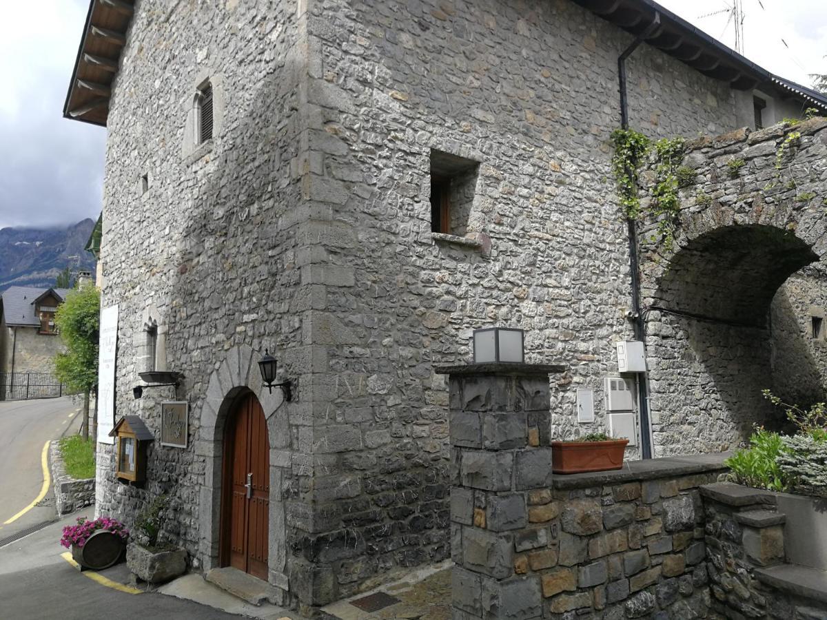 מלון טרמקסטייה דה טנה Abadia Del Pirineo מראה חיצוני תמונה